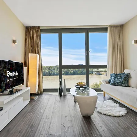 Elite River View * Bratislava