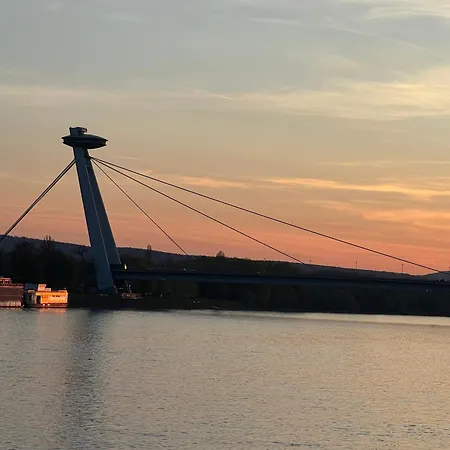 Elite River View Διαμέρισμα Μπρατισλάβα