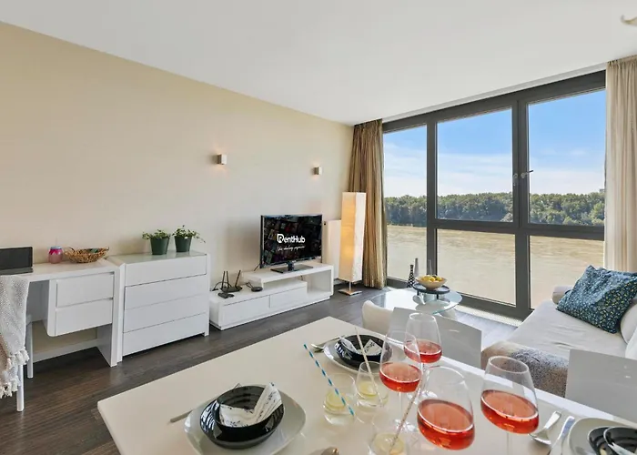 Elite River View *
