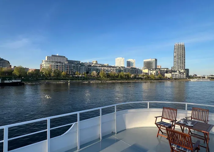 Apartment Elite River View