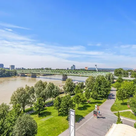 Elite River View Pressburg