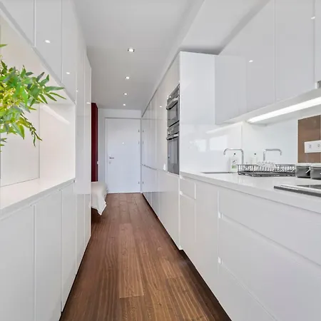 Apartment Elite River View *